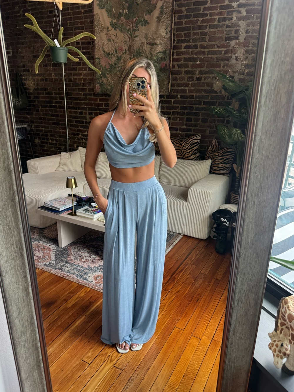 Chic Matching CO-ORD Light Blue Wide-Leg Set - Picture 14 of 16
